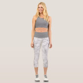 Moderne Imitate Muster mit Girly-Script-Namen Capri Leggings (Vorderseite)