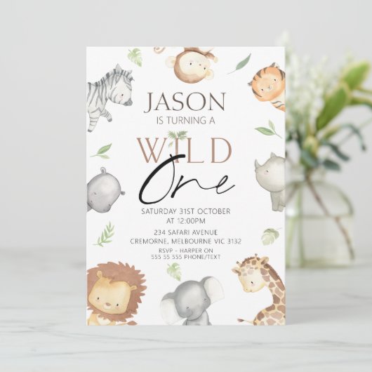 Moderne Jungs Minimalistisch Safari Wild Ein Gebur Einladung (Stehend Vorderseite)