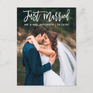 Moderne 'Just Married'-Bürstenschrift-Hochzeitsfot Postkarte