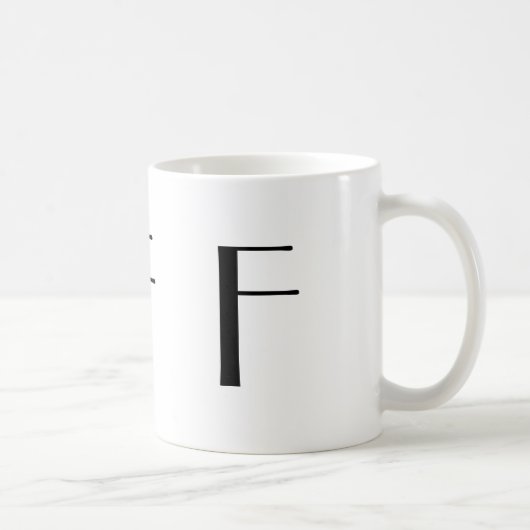 Moderne Kaffee-Schwarzweiss-Tasse des Monogramm-F Kaffeetasse (Rechts)