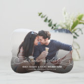 Moderne Kalligrafie Blühe Weißes Script-Foto Save The Date (Stehend Vorderseite)