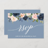 Moderne Kalligrafie Dusty Blue Pink Floral RSVP Karte (Vorne/Hinten)