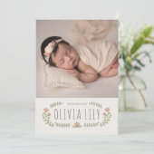 Moderne Kalligrafie Floral Design Collage Birth Ankündigung (Stehend Vorderseite)