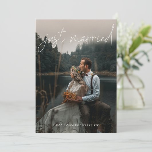 Moderne Kalligrafie nur verheiratetes Foto Ankündigung (Stehend Vorderseite)