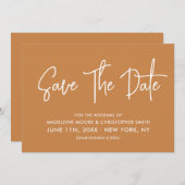 Moderne Kalligrafie - Orange Scannable QR Code Save The Date (Vorne/Hinten)