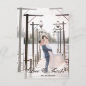 Moderne kalligrafische 2-Foto Hochzeit Dankeschön Dankeskarte (Vorne/Hinten)