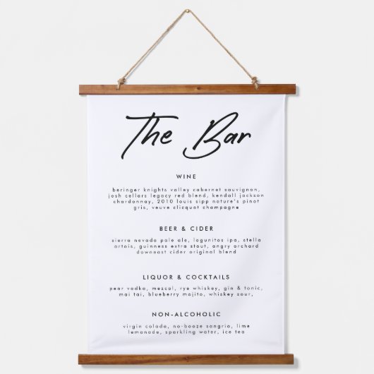 Moderne kalligraphische Getränke Hochzeitmenü-Bar Wandteppich Mit Holzrahmen (Vorderseite)