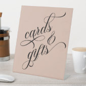 Moderne kalligraphische Karten und Geschenke Hochz Sockelschild (In Situ)