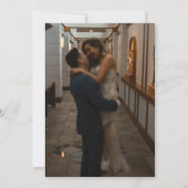 Moderne kalligraphische Rote Hochzeit Einladung (Rückseite)