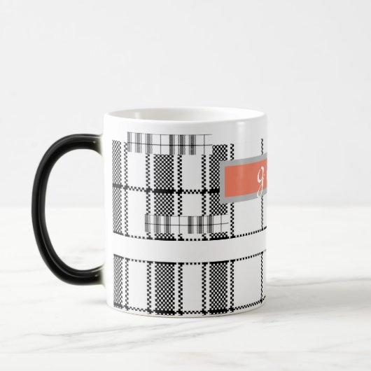 Moderne Karierte Schwarz-Weiß-Tasse Verwandlungstasse (Links)