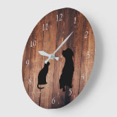 Moderne Katzenhunde-Silhouetten auf rustikalem, du Große Wanduhr (Winkel)