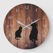 Moderne Katzenhunde-Silhouetten auf rustikalem, du Große Wanduhr (Vorderseite)