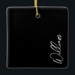 Moderne Keramik für Personalisierte Schriftzeichen Keramikornament<br><div class="desc">Moderne Minimalistische Personalisierte Namensschilder Dieses Design zeichnet sich durch einen personalisierten Namen in einem modernen,  weißen Schriftart mit Schrift auf schwarzem Hintergrund aus.</div>