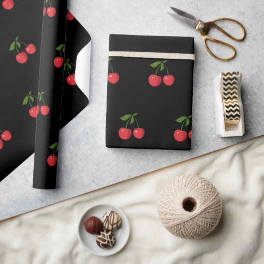 Moderne Kirschfruchtmuster Schwarz & Rot Geschenkpapier (Kunsthandwerk)