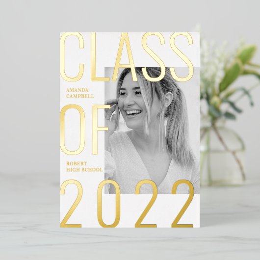 Moderne Klasse 2022: Foil Pressed Graduation Party Folieneinladung (Stehend vorne)