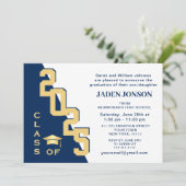 Moderne Klasse der Grad Blue Graduation Party 2025 Einladung (Stehend Vorderseite)