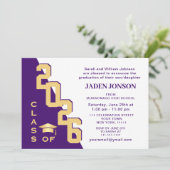 Moderne Klasse der Lila Graduation Party 2024 Einladung (Stehend Vorderseite)