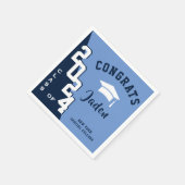 Moderne Klasse der Navy Blue Graduation Party 2023 Serviette (Ecke)