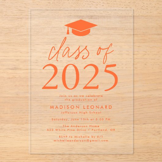 Moderne Klasse der Orange Graduation Party 2025 Acryleinladungen (Vorderseite)