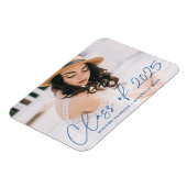 Moderne Klasse des Blue Script-Abschlusses 2025 Magnet (Linke Seite)