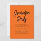 Moderne Klasse mit 25 Black & Orange Graduation Pa Einladung (Rückseite)