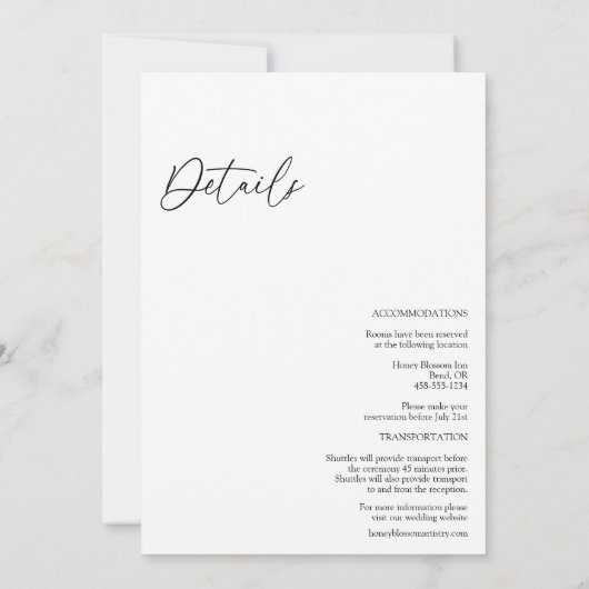 Moderne klassische Monogramm-Details in einer Hoch Einladung (Rückseite)