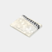 Moderne Klavier-Tastatur auf Gold Bokeh, Post-it Klebezettel (angewinkelt)