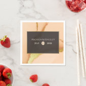 Moderne Korallen Abstrakt 💡 unikale Ölhochzeit Serviette (Beispiel)