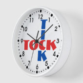 Moderne Kreuzworträtmuster Tick Tock Typografie Wanduhr (Winkel)