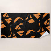 Moderne Kunst Schwarz und Orange Strandtuch (Vorderseite)