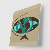 Moderne Kunstgalerie Schloss Montebello Quadratische Wanduhr (Winkel)