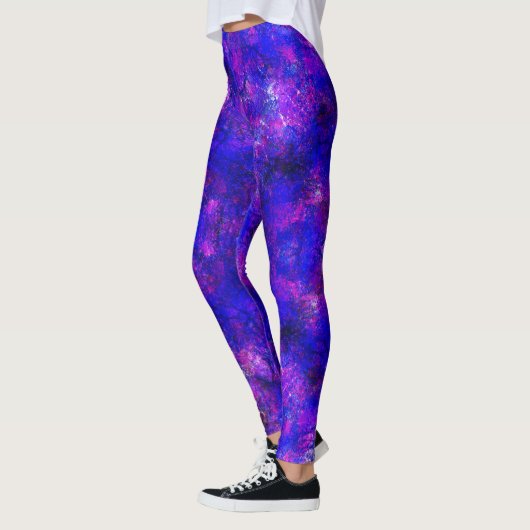 Moderne Künstlerische Abstrakte kosmische Lila Mar Leggings (Links)