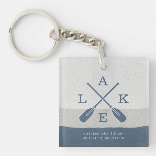 Moderne Lake House Custom Coordinates Schlüsselanhänger (Vorderseite)
