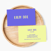 Moderne Lässige Patel Blaugelbe Typografie Visitenkarte