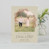 Moderne Laurel Leaf Archway Wedding retten das Dat Folieneinladung (Stehend vorne)