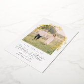 Moderne Laurel Leaf Archway Wedding retten das Dat Folieneinladung (Gedreht)