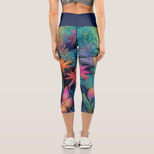 Moderne, lebendige Batik Wasserfarben Capri Leggings (Rückseite)