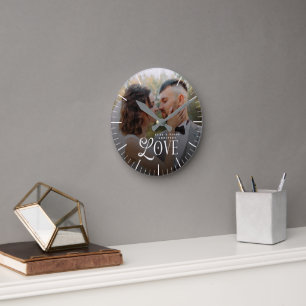Moderne Liebe Benutzerdefiniertes Hochzeitsfoto Pa Runde Wanduhr