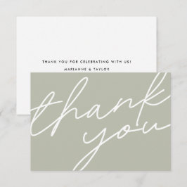 Moderne Light Sage Green Calligraphy Script Weddin Dankeskarte