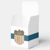 Moderne Lil Acorn Babydusche Geschenkschachtel (Geöffnet)