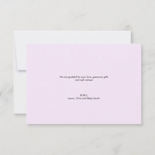 Moderne Lila Baby Girl Custom Foto Collage Dankeskarte (Rückseite)