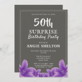 Moderne Lila Blumenpartei 50. Überraschung Geburts Einladung (Vorne/Hinten)