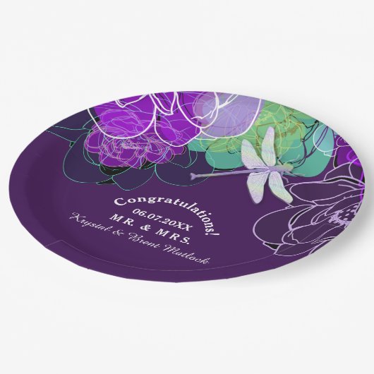 Moderne Lila Dragonfly-Blumenpapier-Teller Pappteller (Schrägansicht)