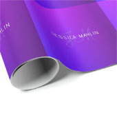Moderne Lila Gradientenbezeichnung und Monogramm Geschenkpapier (Rolleneckpunkt)