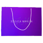Moderne Lila Gradientenbezeichnung und Monogramm Große Geschenktüte (Rückseite)