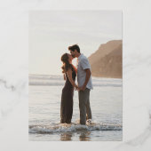 Moderne Lila Hochzeit Folieneinladung (Rückseite)