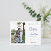 Moderne Lila Hochzeit im Foto rettet das Datum Einladungspostkarte (Stehend Vorderseite)
