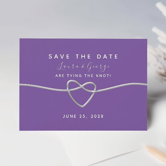 Moderne Lila Hochzeit rettet das Datum Save The Date