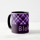 Moderne Lila Karierte Monogram 11 oz Tasse (Vorderseite Links)