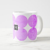 Moderne Lila Kreise | Monogramm Jumbo-Tasse (Vorderseite Rechts)